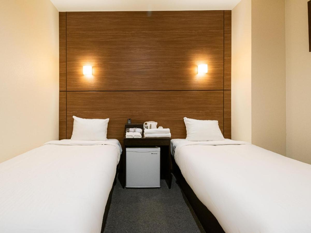 โอโย 44746 พลาซา อิน นัมบะ มินามิ Hotel โอซาก้า ภายนอก รูปภาพ