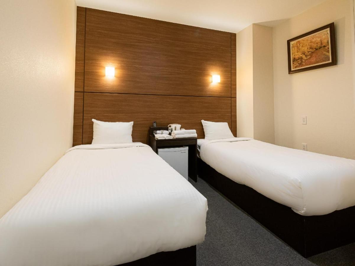 โอโย 44746 พลาซา อิน นัมบะ มินามิ Hotel โอซาก้า ภายนอก รูปภาพ